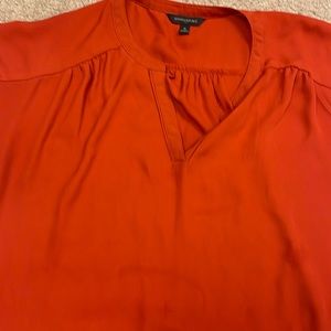 Banana Republic woman shirt